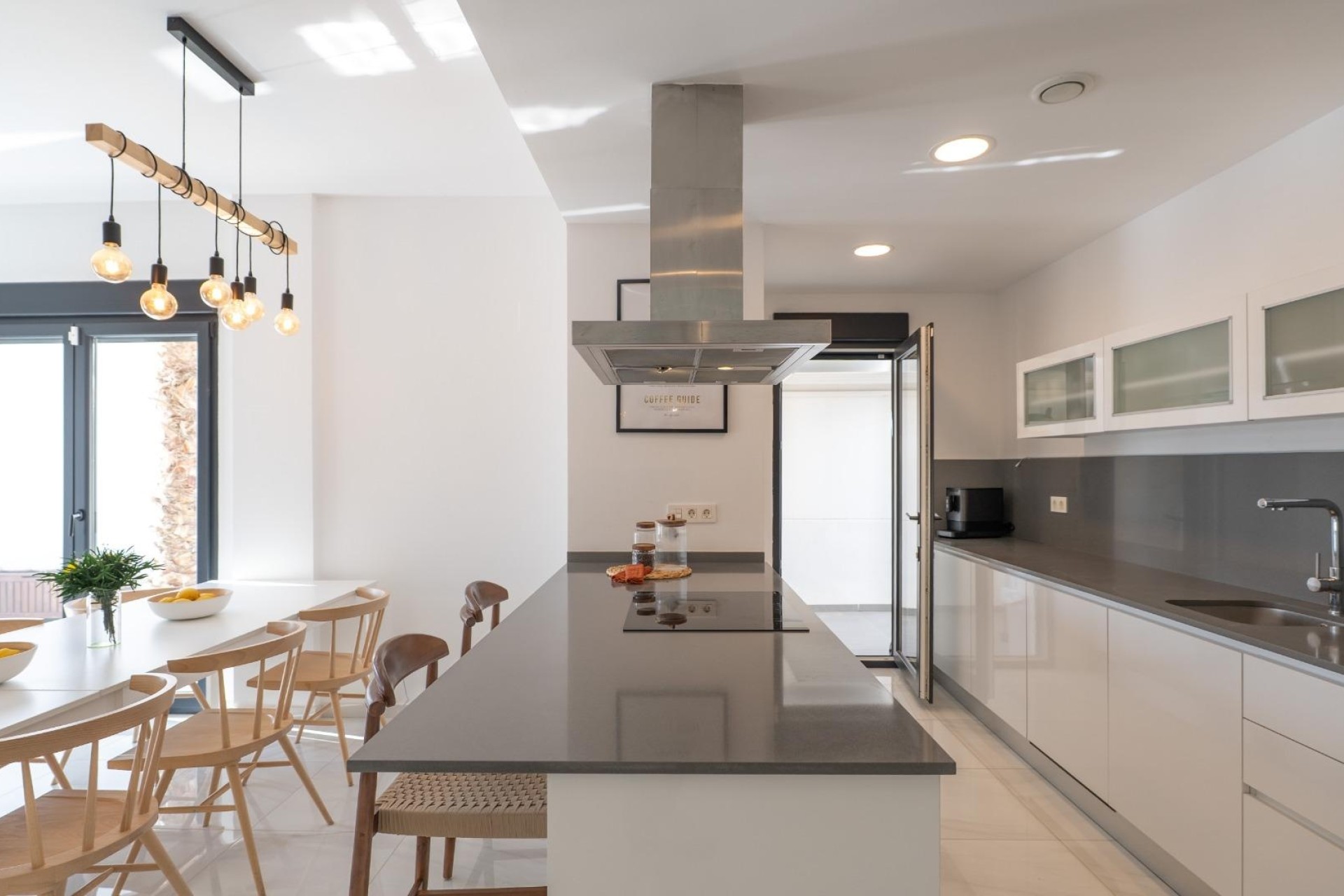 Resale - Freistehende Villa -
Bigastro - D6