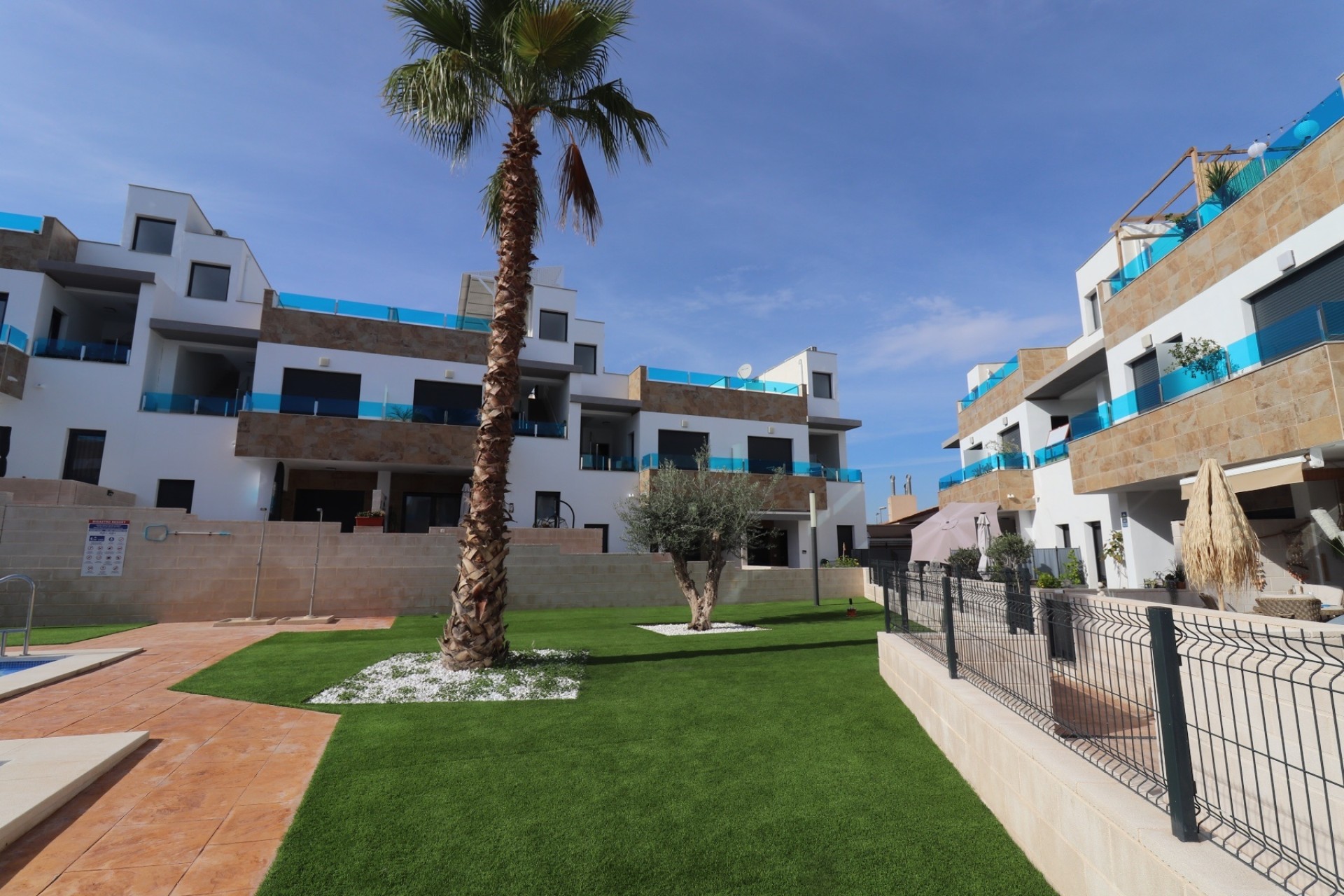 Resale - Freistehende Villa -
Bigastro