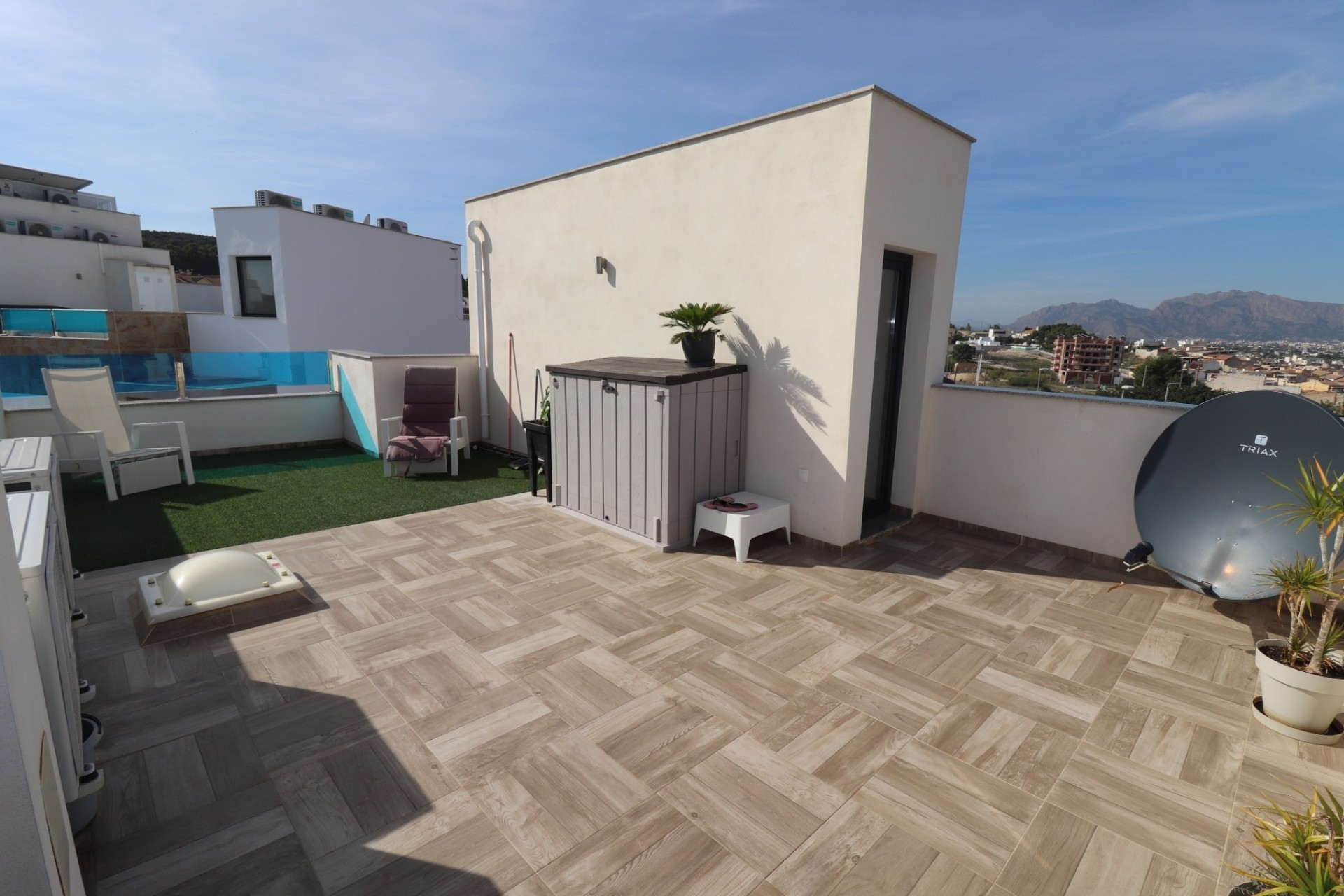 Resale - Freistehende Villa -
Bigastro