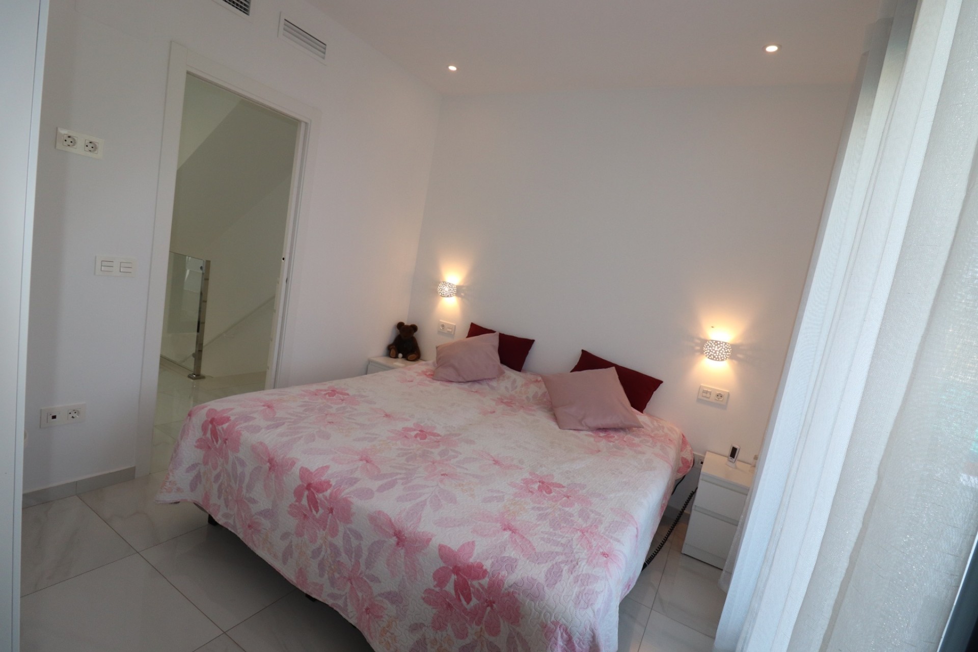 Resale - Freistehende Villa -
Bigastro