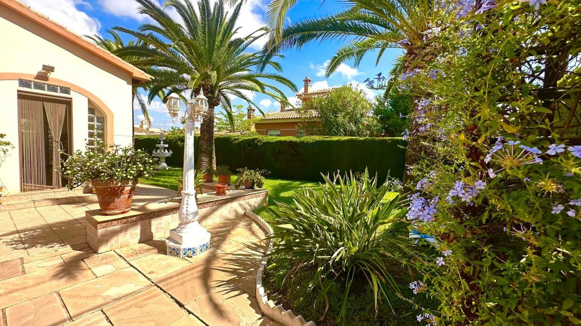 Resale - Freistehende Villa -
Cabo Roig - Costa blanca