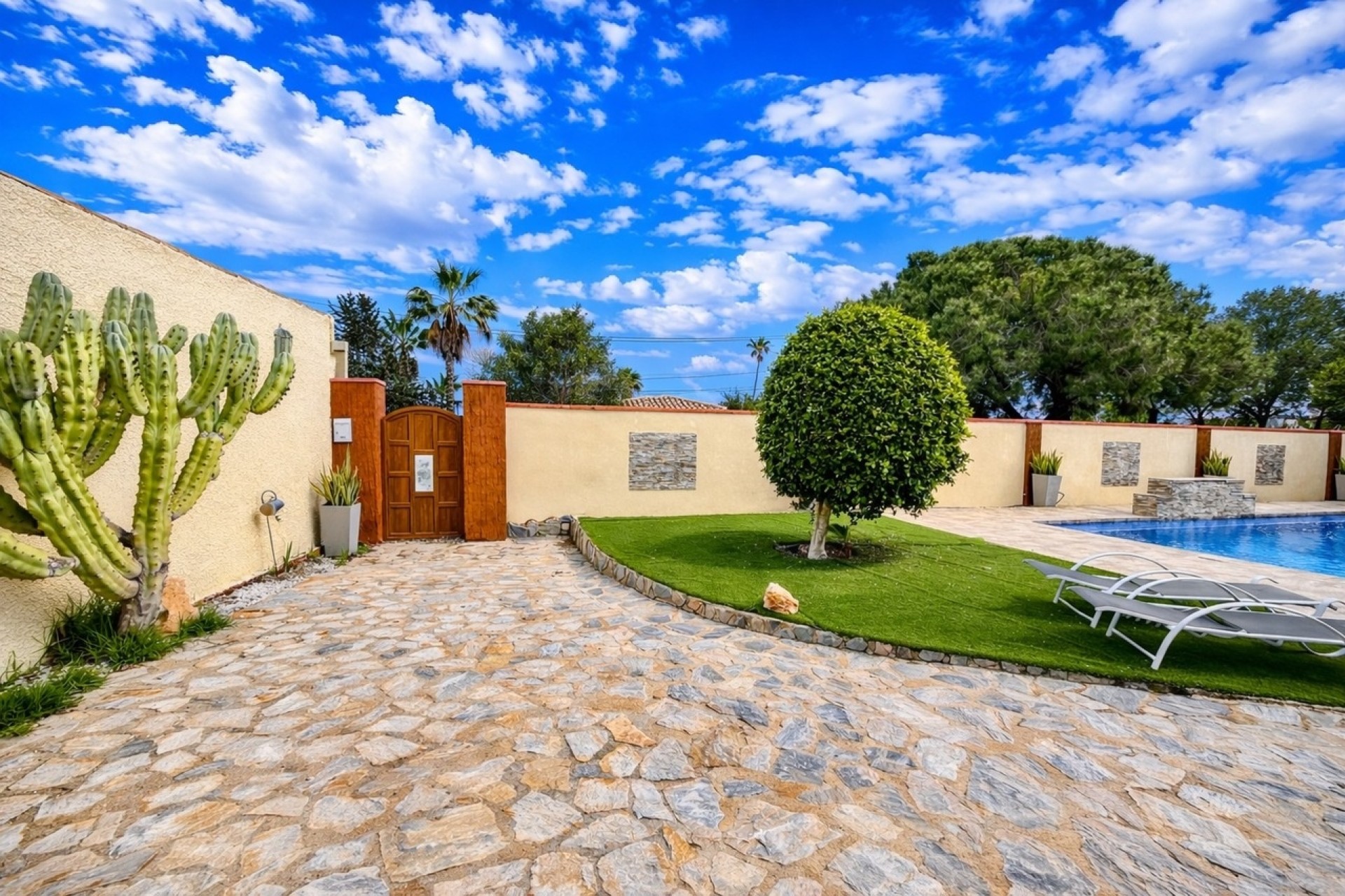 Resale - Freistehende Villa -
Cabo Roig - Costa Blanca