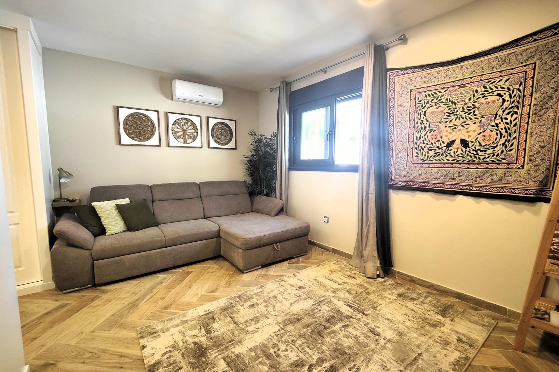 Resale - Freistehende Villa -
Cabo Roig - Costa Blanca