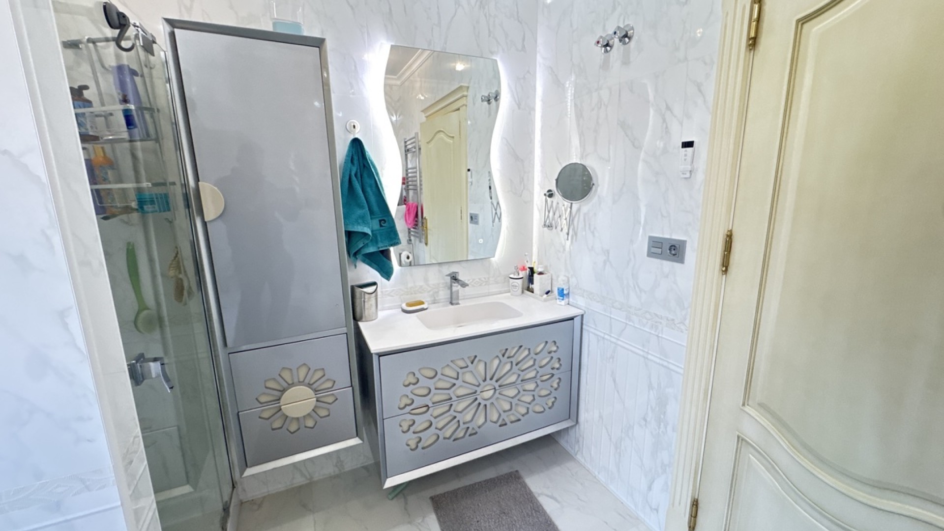 Resale - Freistehende Villa -
Cabo Roig