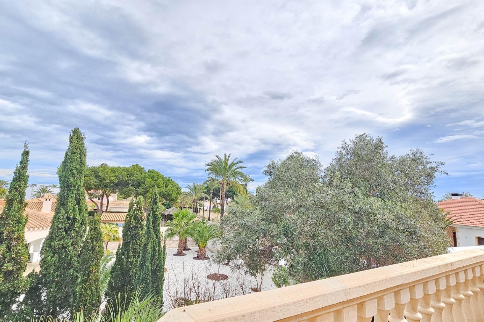 Resale - Freistehende Villa -
Cabo Roig