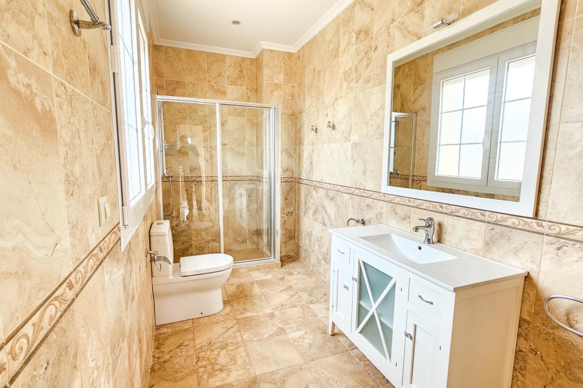 Resale - Freistehende Villa -
Cabo Roig