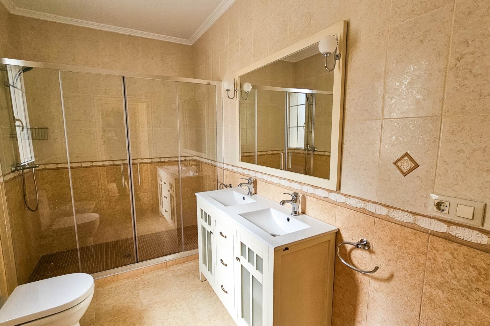 Resale - Freistehende Villa -
Cabo Roig