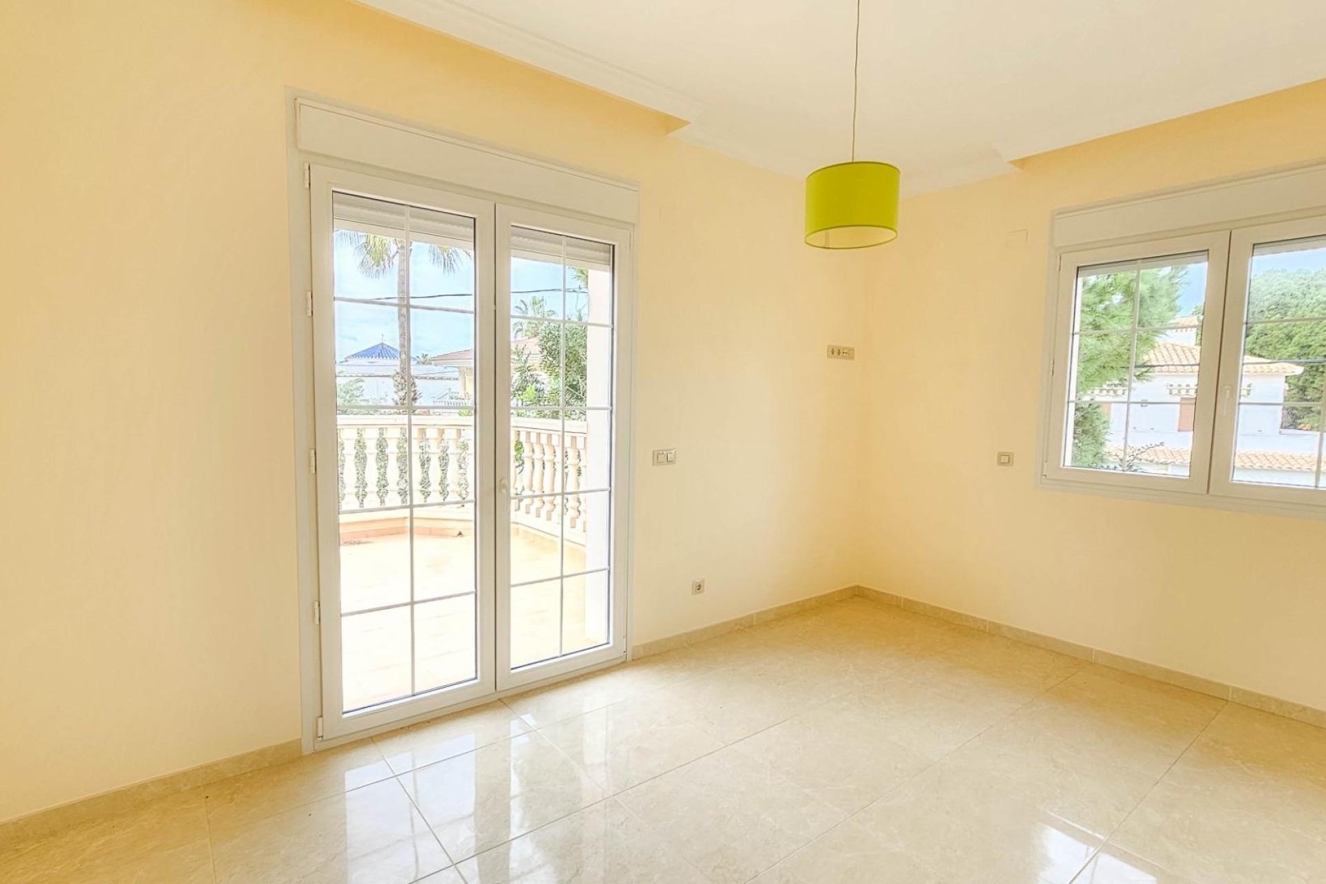 Resale - Freistehende Villa -
Cabo Roig