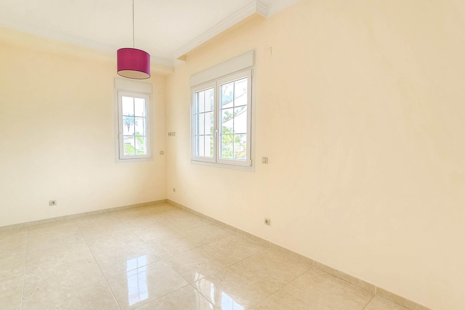 Resale - Freistehende Villa -
Cabo Roig