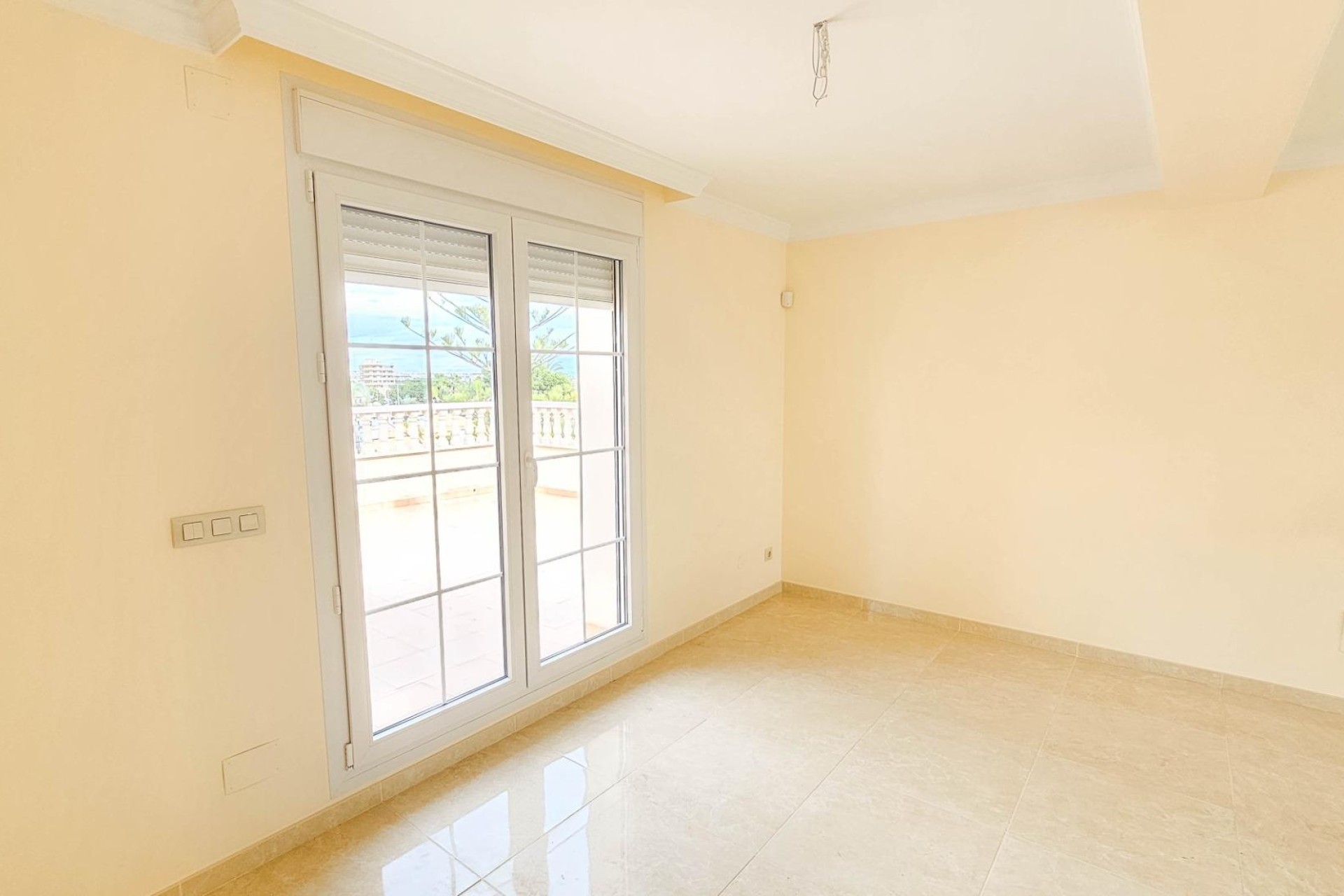 Resale - Freistehende Villa -
Cabo Roig
