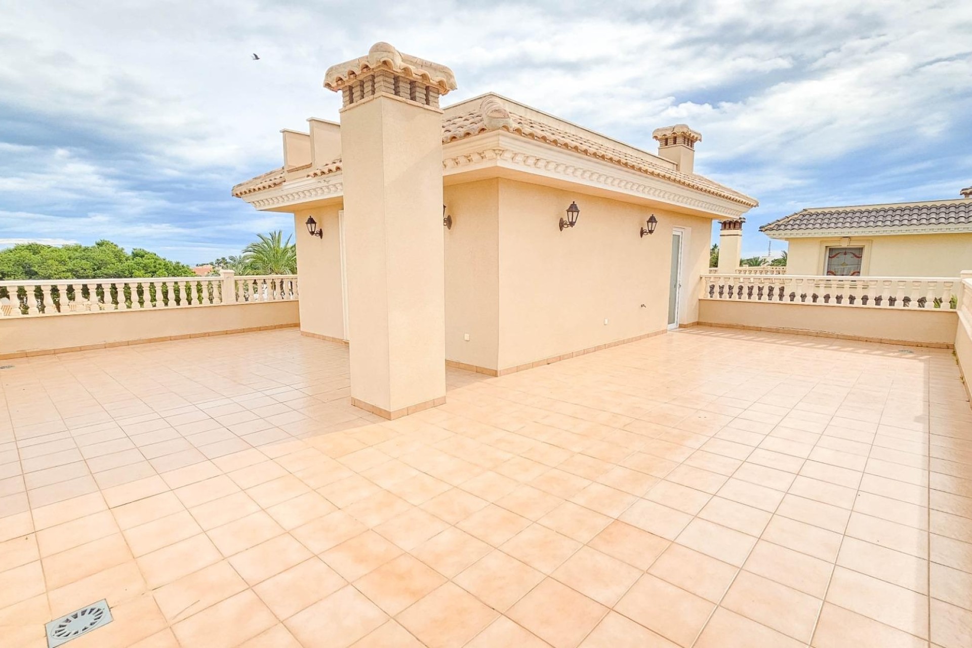 Resale - Freistehende Villa -
Cabo Roig