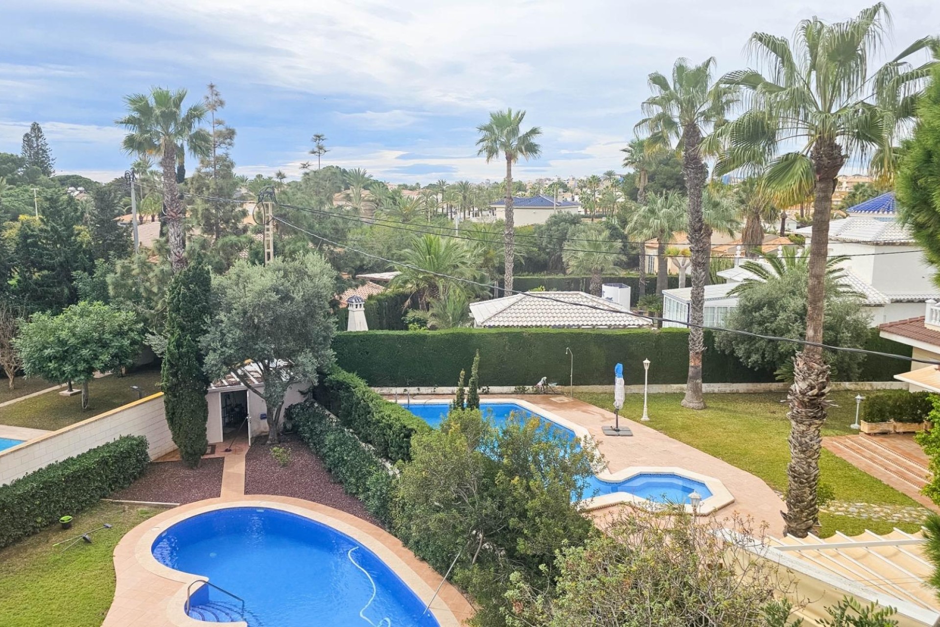 Resale - Freistehende Villa -
Cabo Roig