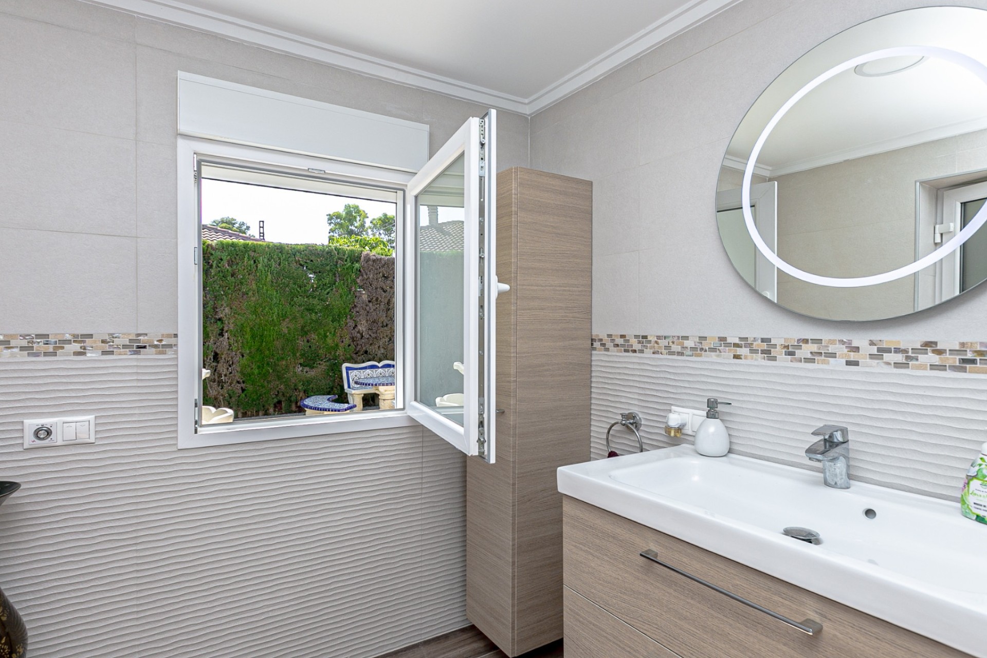 Resale - Freistehende Villa -
Campoamor - Lomas de Don Juan