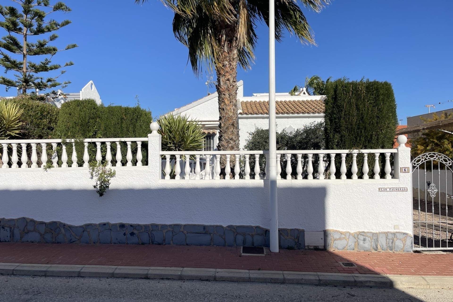 Resale - Freistehende Villa -
Camposol - Inland