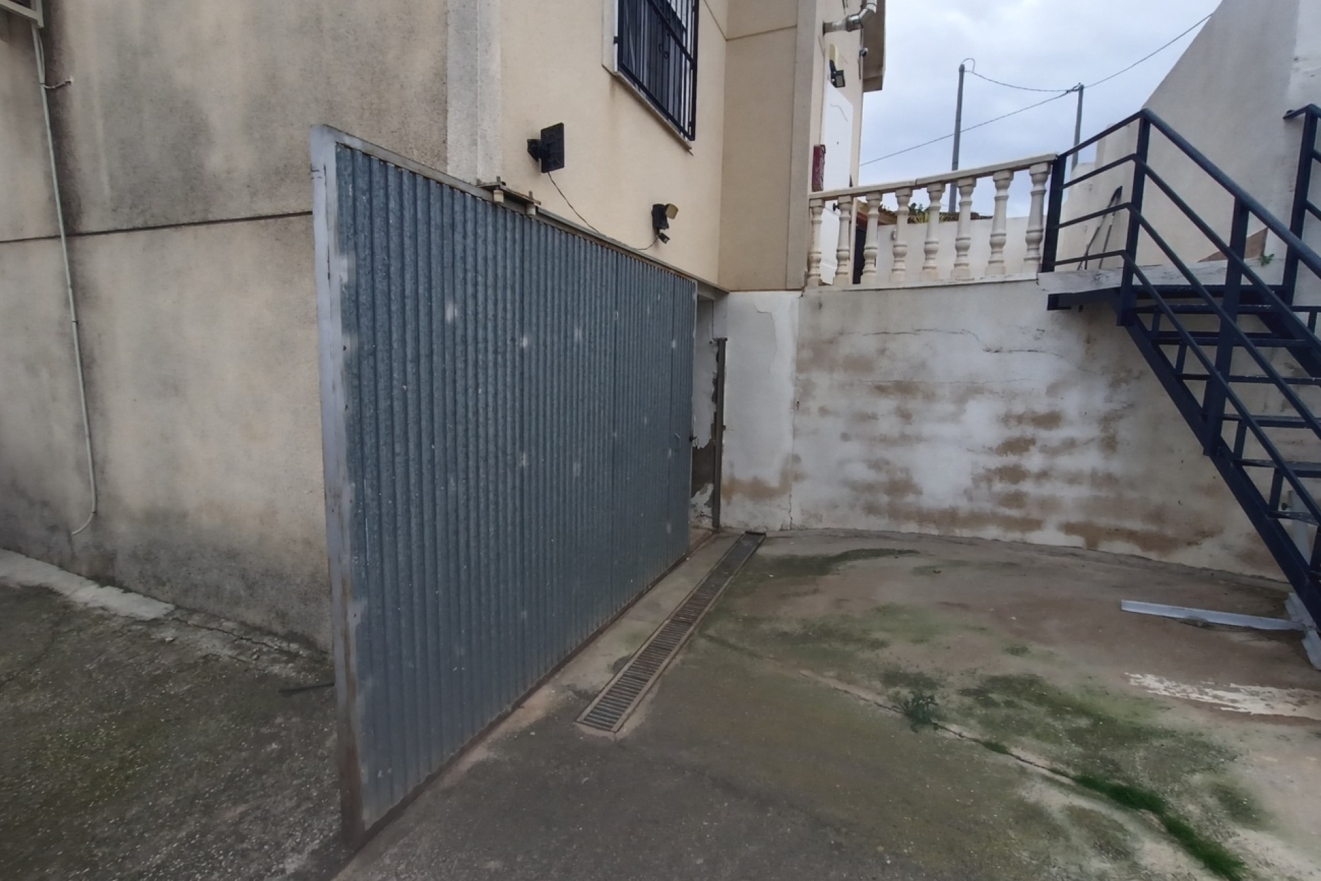 Resale - Freistehende Villa -
Cañadas de San Pedro - Inland