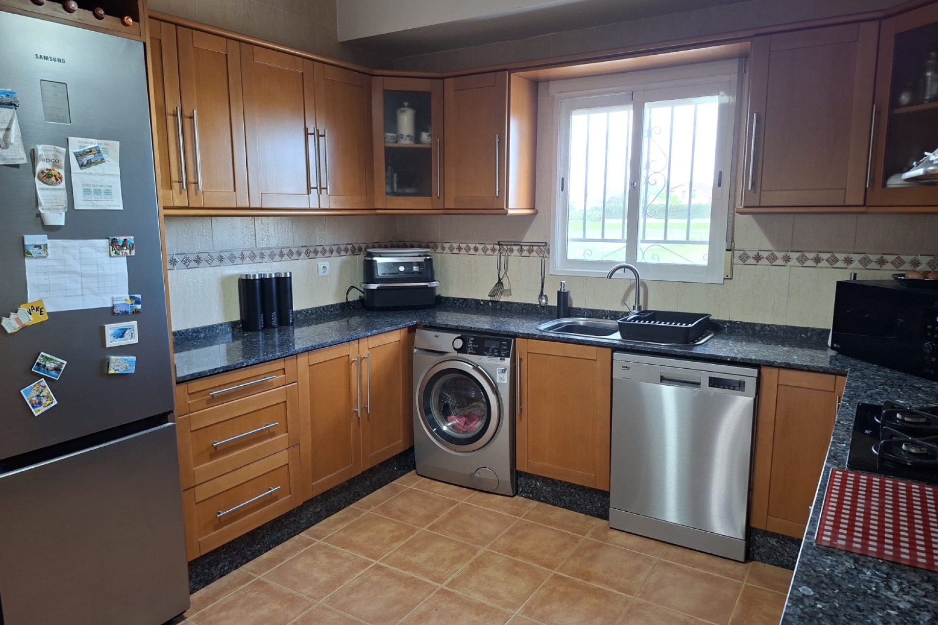 Resale - Freistehende Villa -
Catral