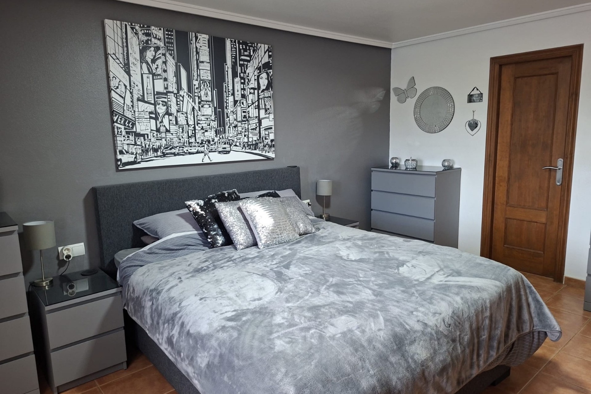Resale - Freistehende Villa -
Catral
