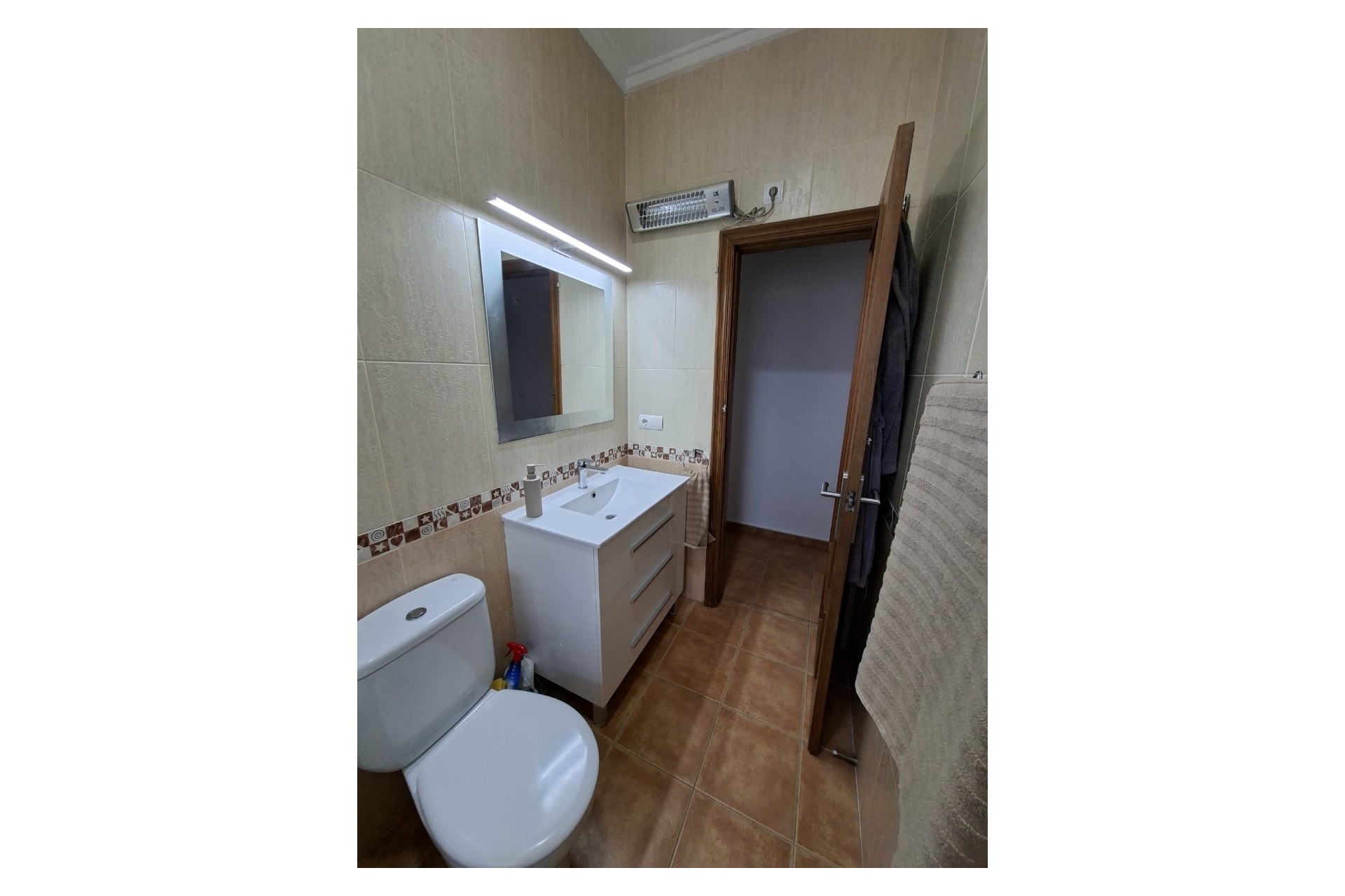 Resale - Freistehende Villa -
Catral
