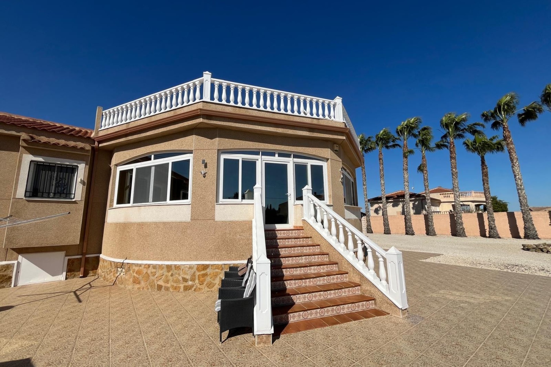 Resale - Freistehende Villa -
Catral