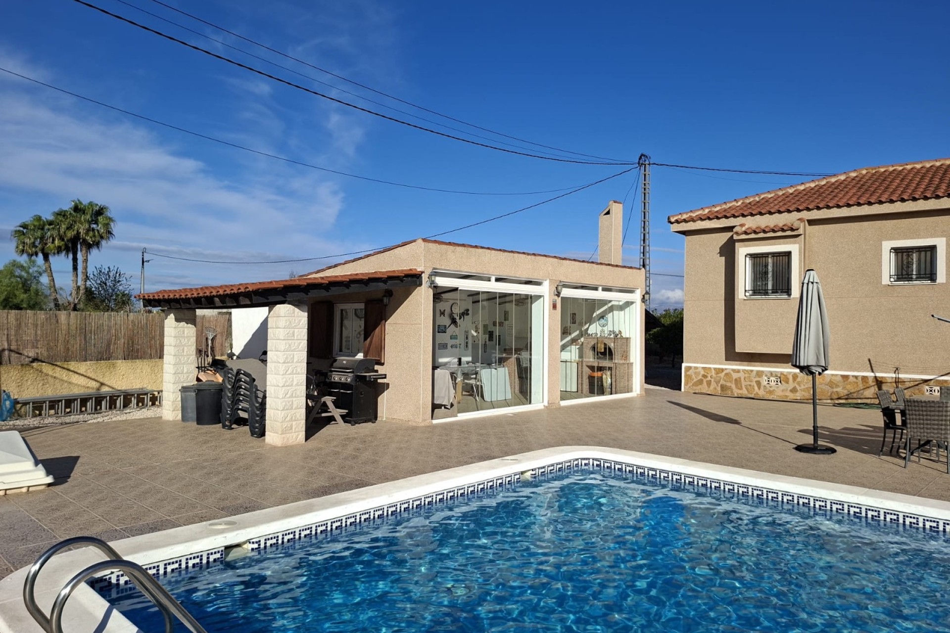 Resale - Freistehende Villa -
Catral