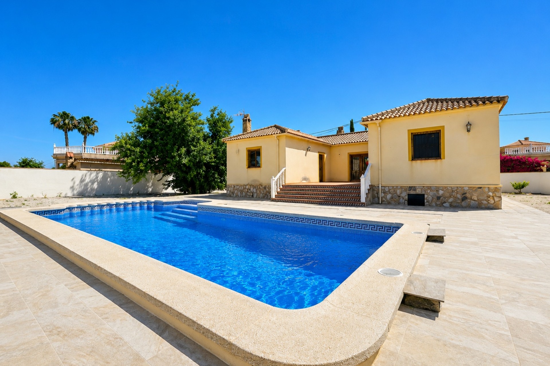 Resale - Freistehende Villa -
Catral