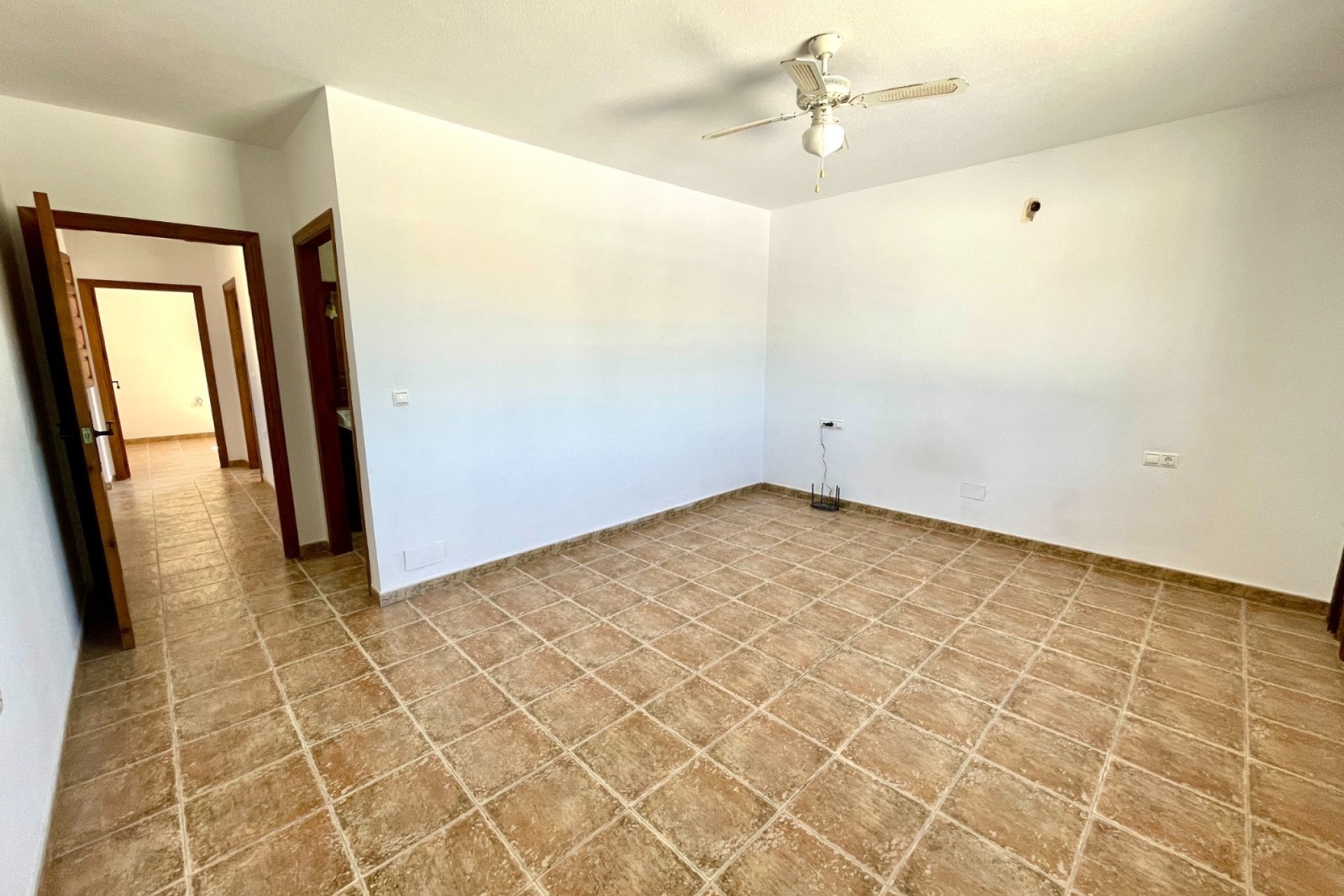 Resale - Freistehende Villa -
Catral