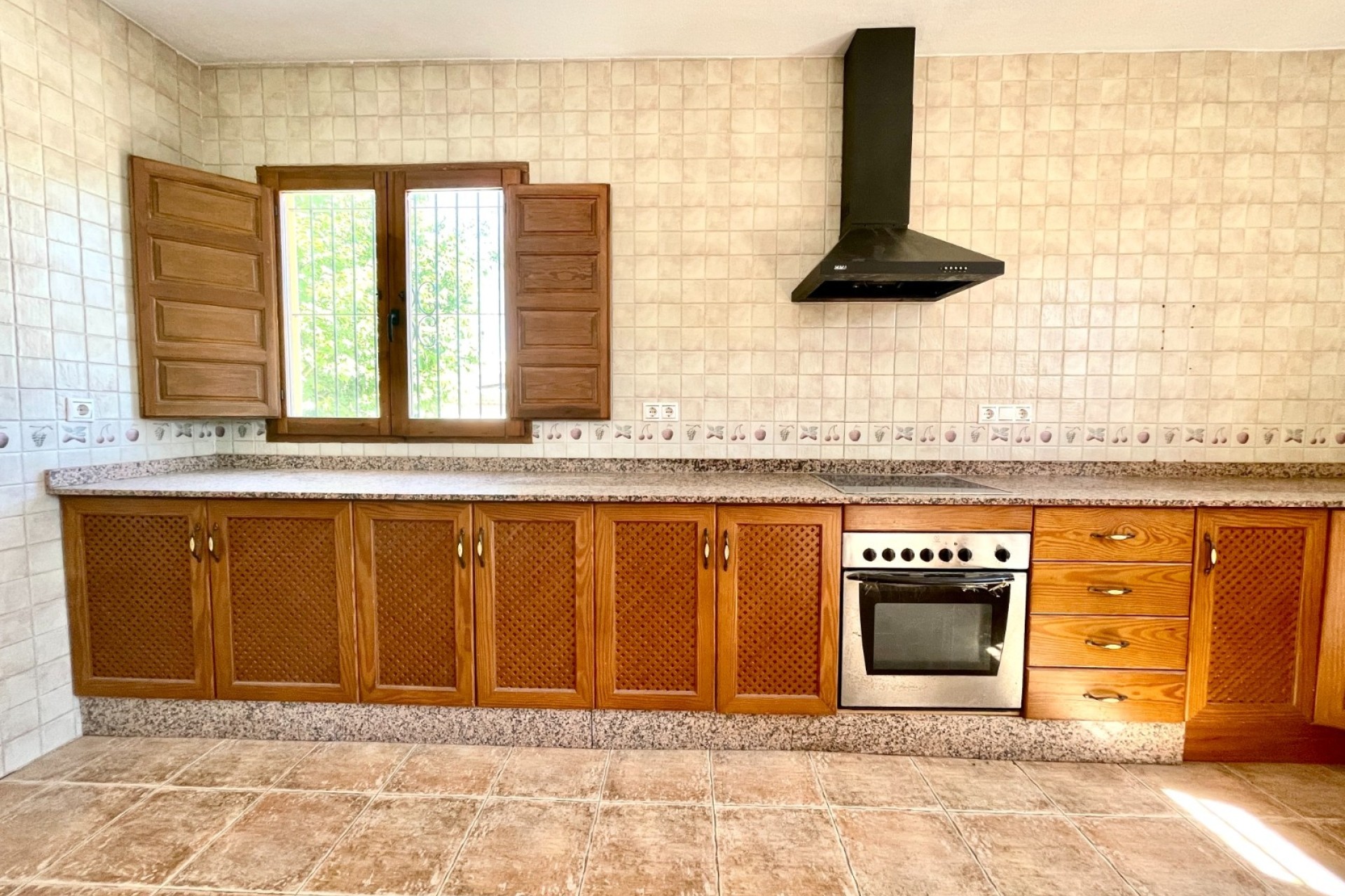 Resale - Freistehende Villa -
Catral