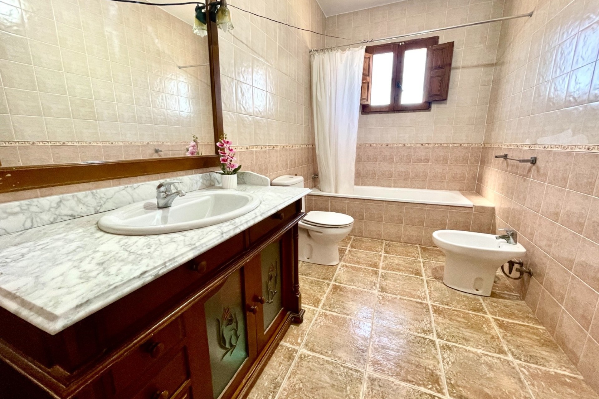 Resale - Freistehende Villa -
Catral