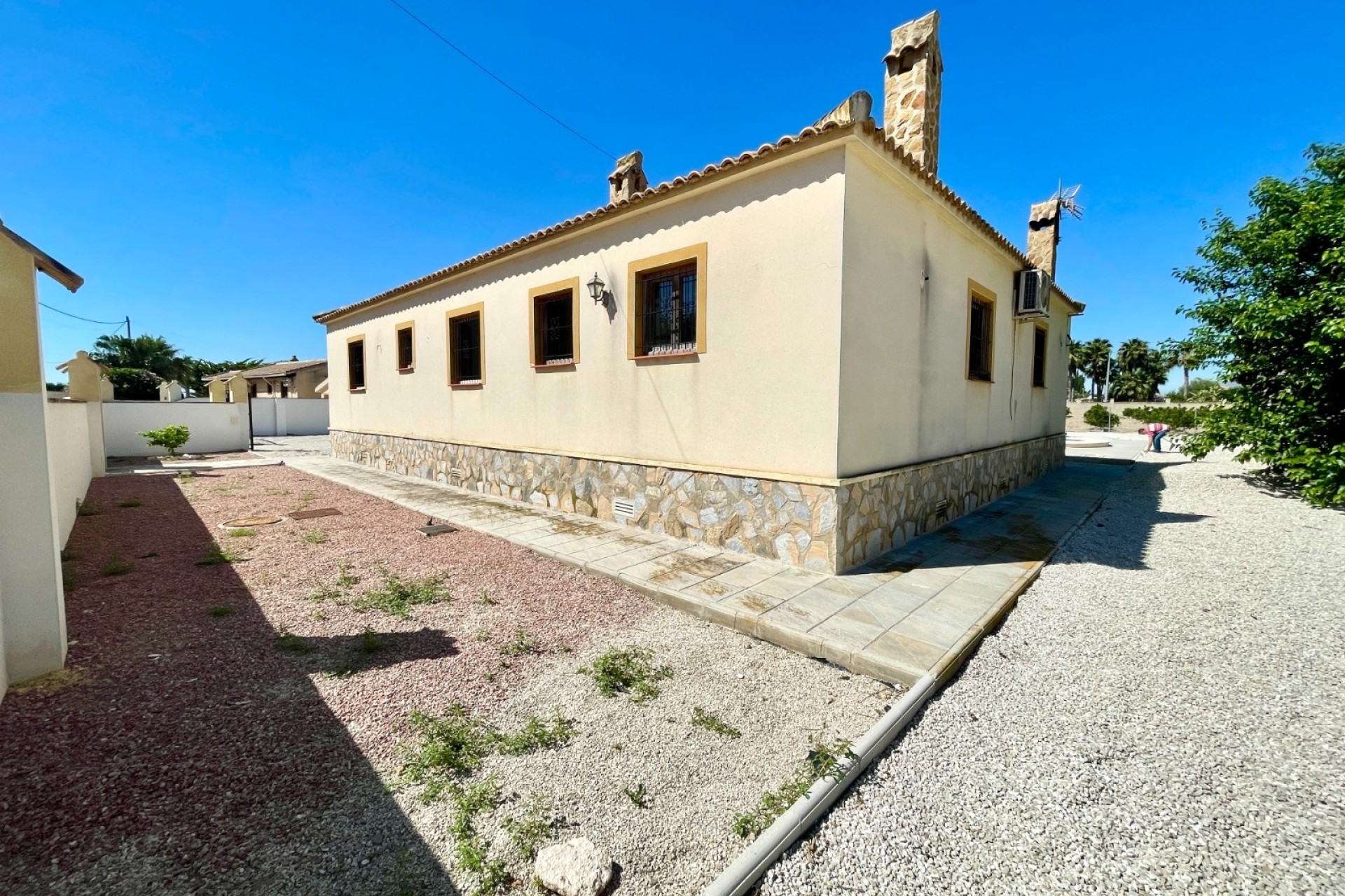 Resale - Freistehende Villa -
Catral