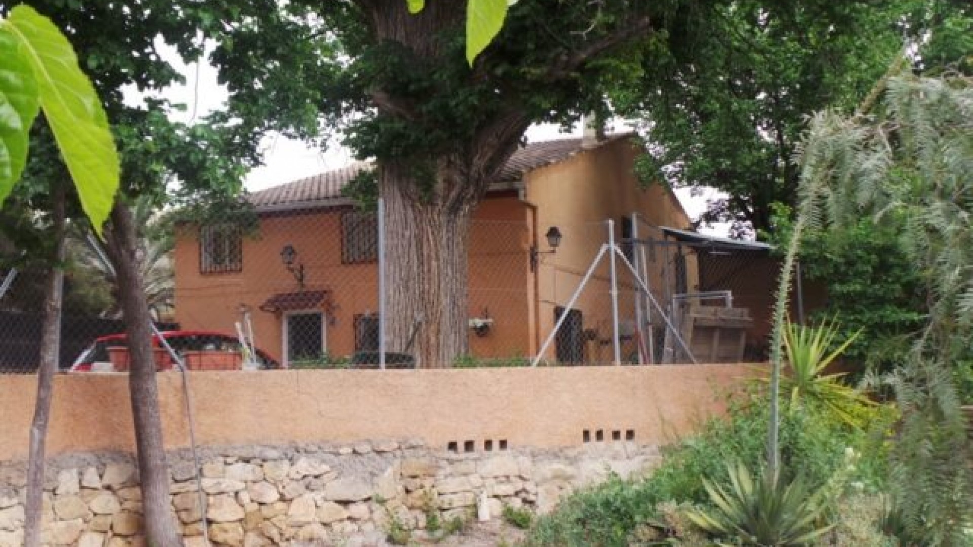 Resale - Freistehende Villa -
Chinorlet