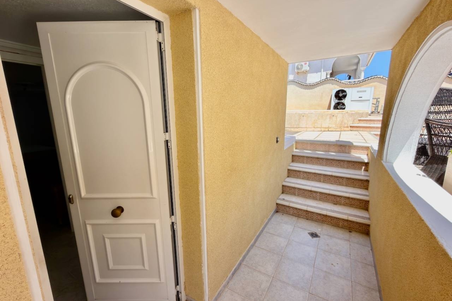 Resale - Freistehende Villa -
Ciudad Quesada - Rojales - Urbanizaciones