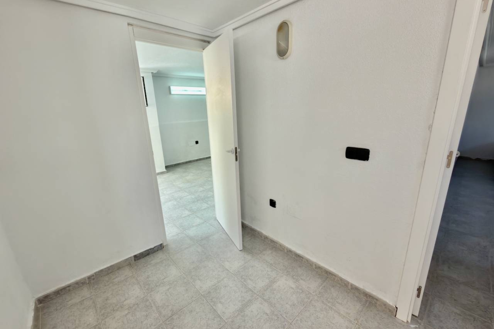 Resale - Freistehende Villa -
Ciudad Quesada - Rojales - Urbanizaciones