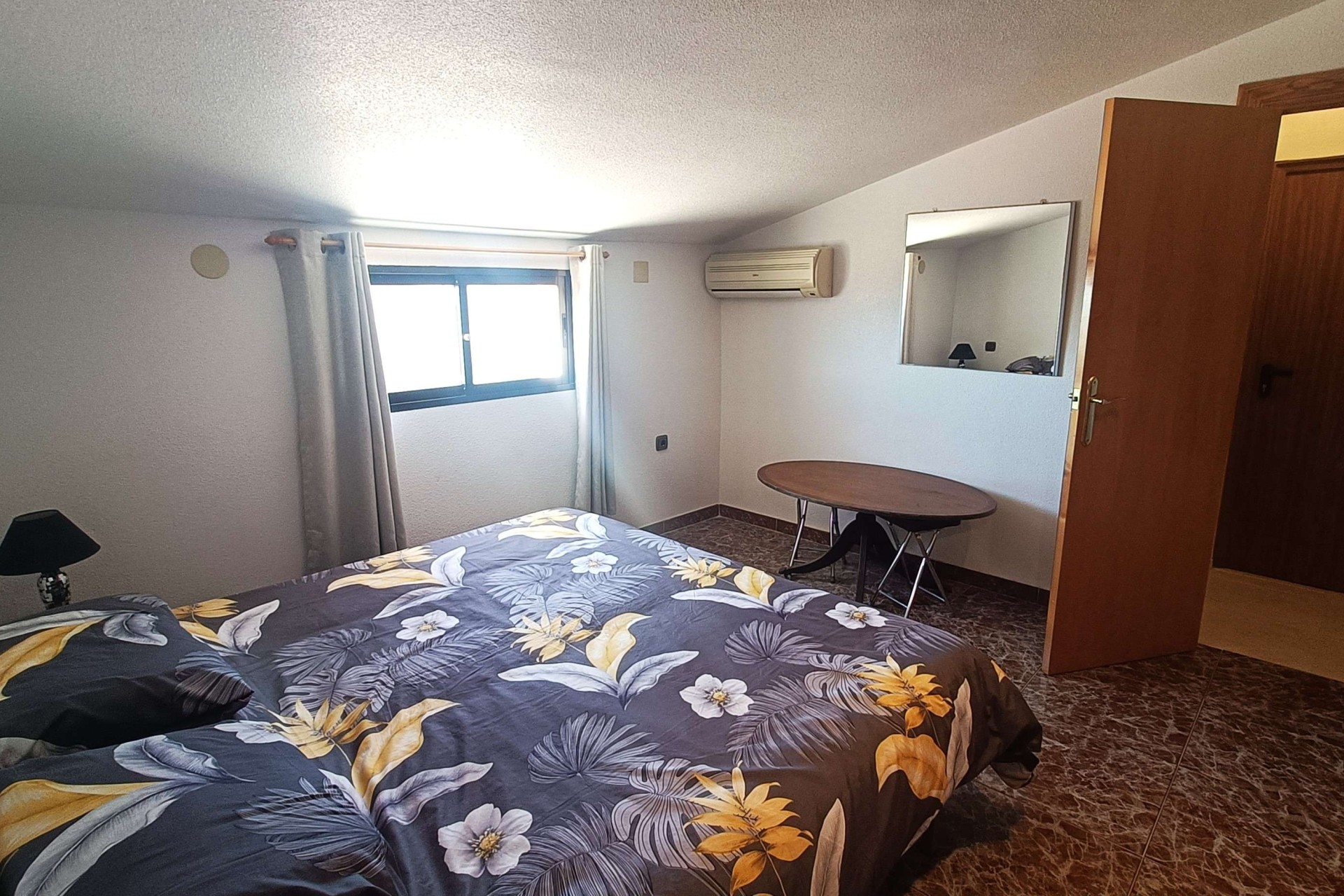 Resale - Freistehende Villa -
Crevillente