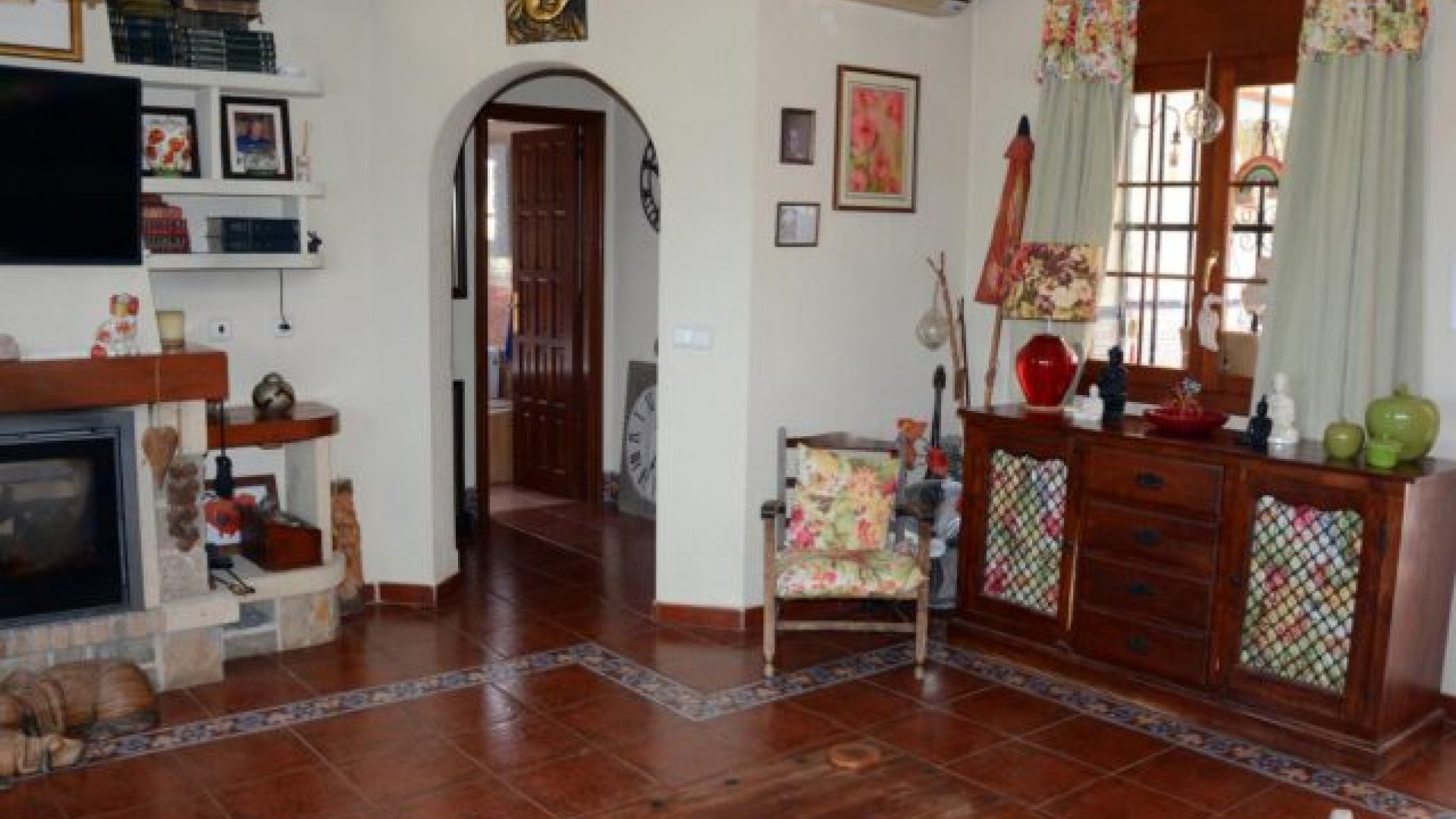 Resale - Freistehende Villa -
Daya Vieja