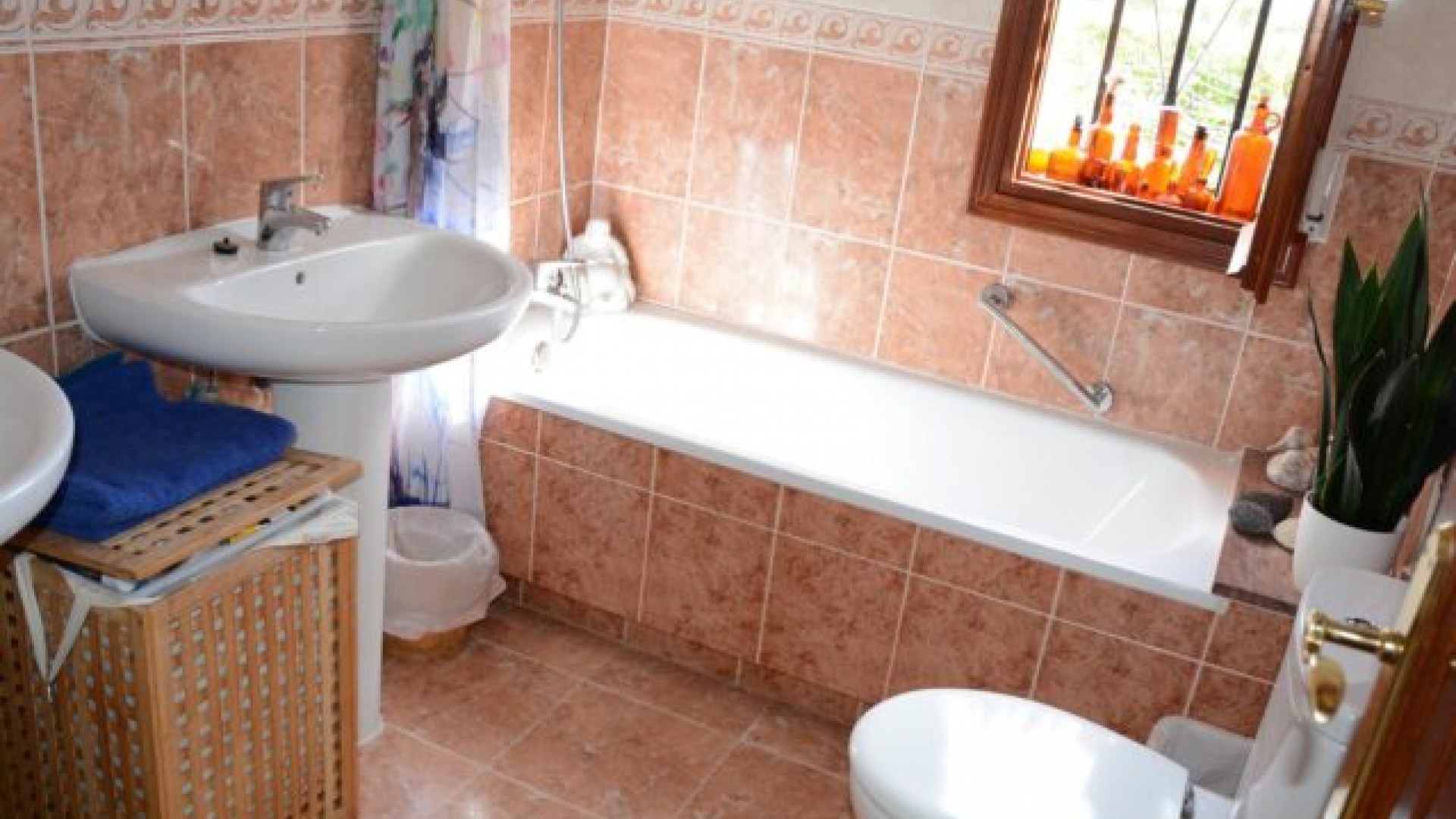 Resale - Freistehende Villa -
Daya Vieja