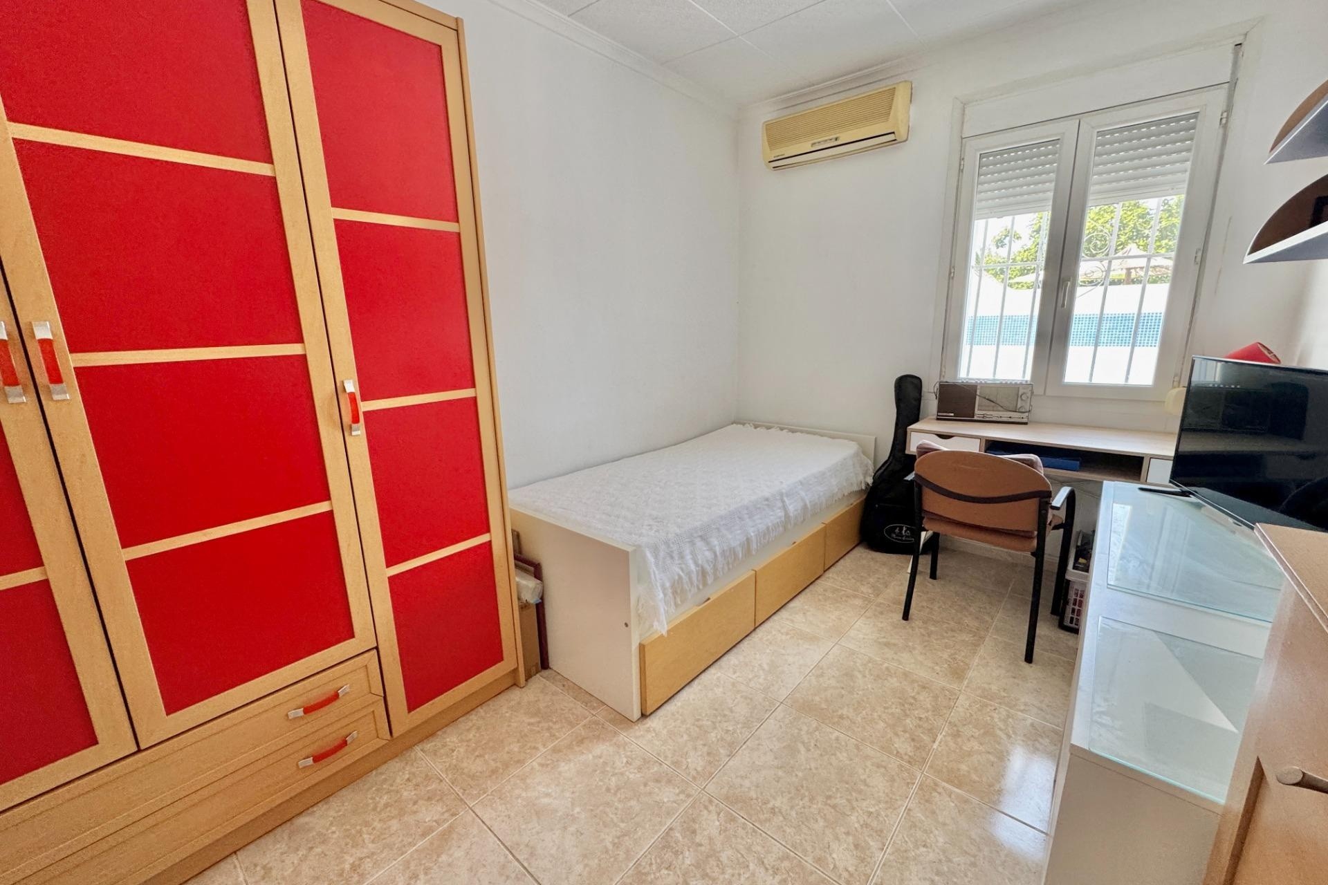 Resale - Freistehende Villa -
Dolores - Comunidad Valenciana