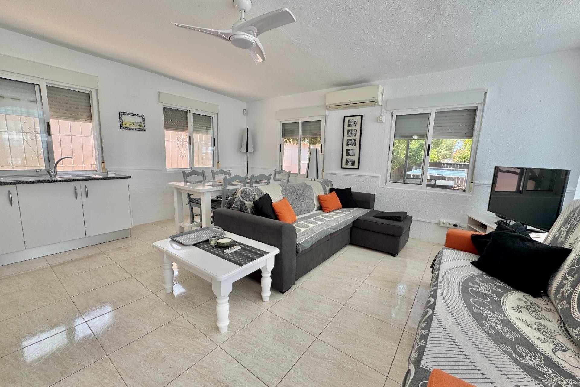 Resale - Freistehende Villa -
Dolores - Comunidad Valenciana