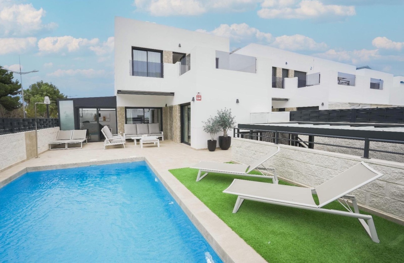 Resale - Freistehende Villa -
Dolores