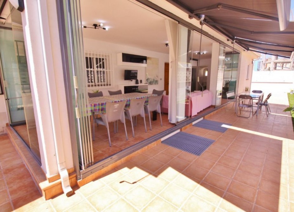 Resale - Freistehende Villa -
El Campello