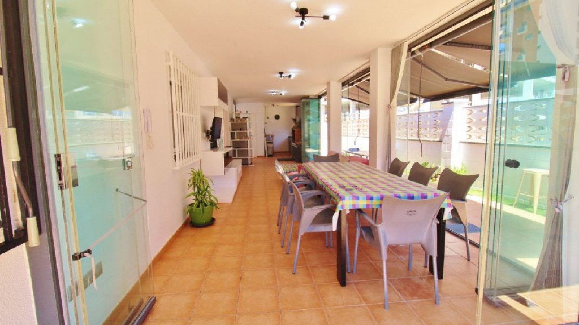 Resale - Freistehende Villa -
El Campello