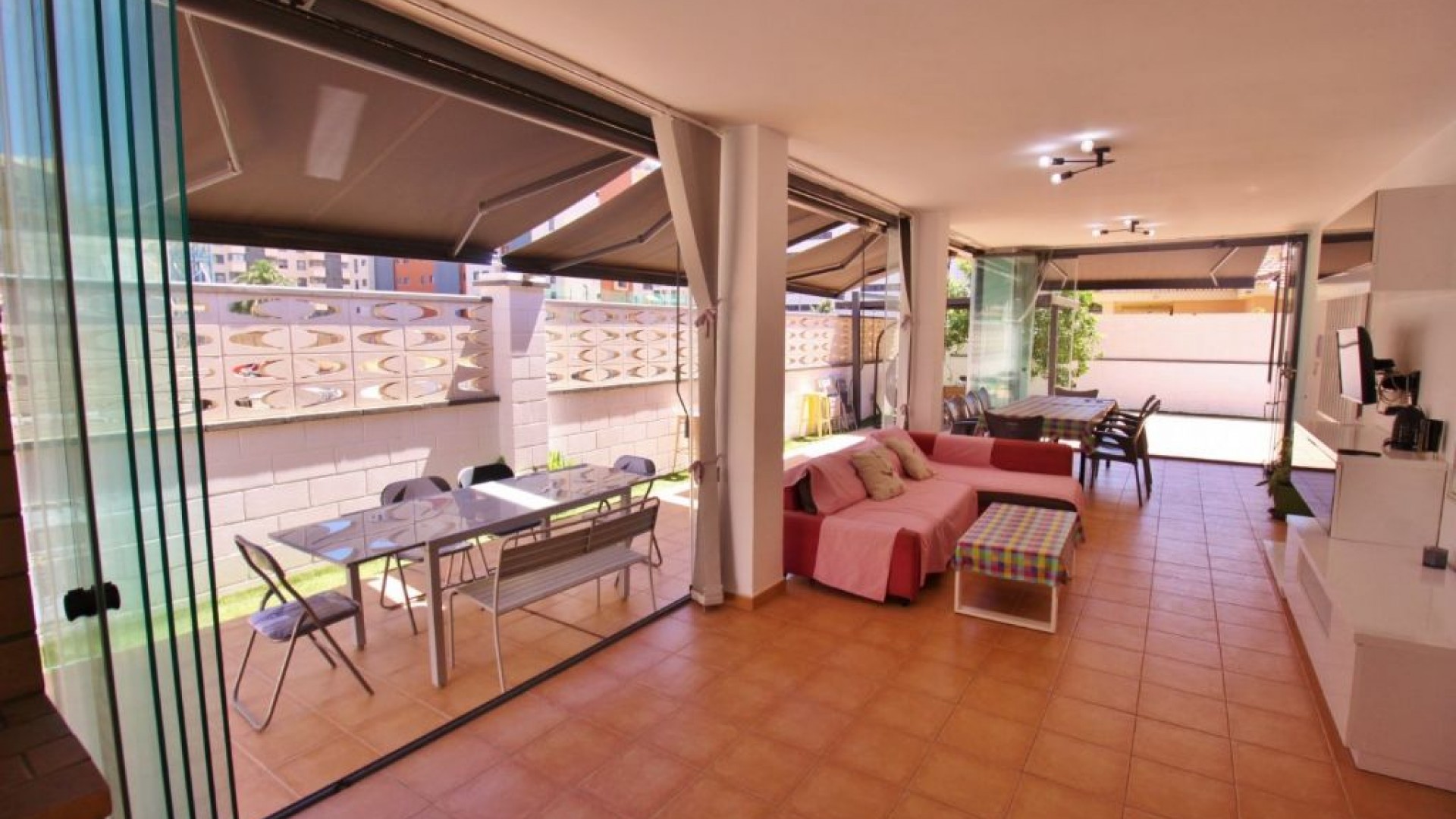 Resale - Freistehende Villa -
El Campello