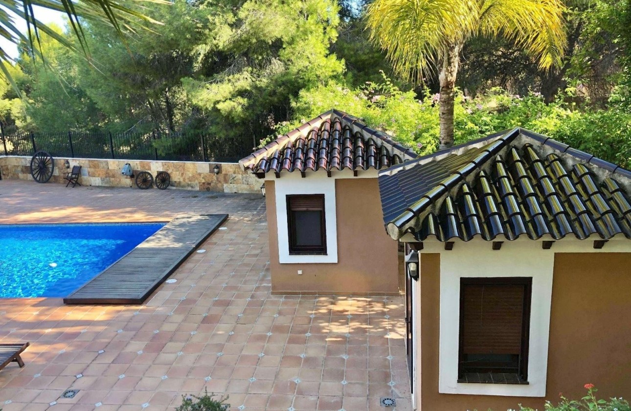 Resale - Freistehende Villa -
El Palmar