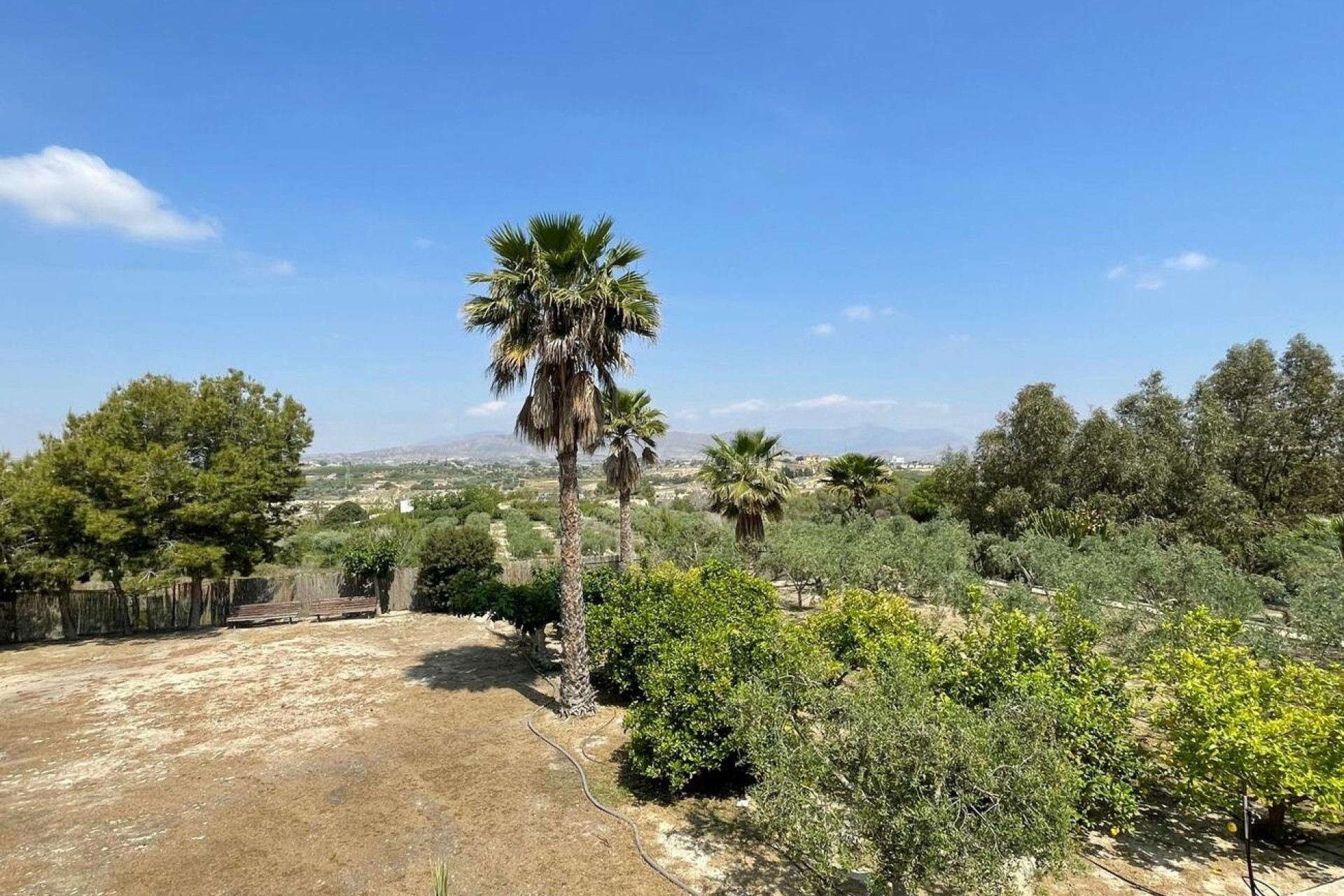 Resale - Freistehende Villa -
El Rebolledo