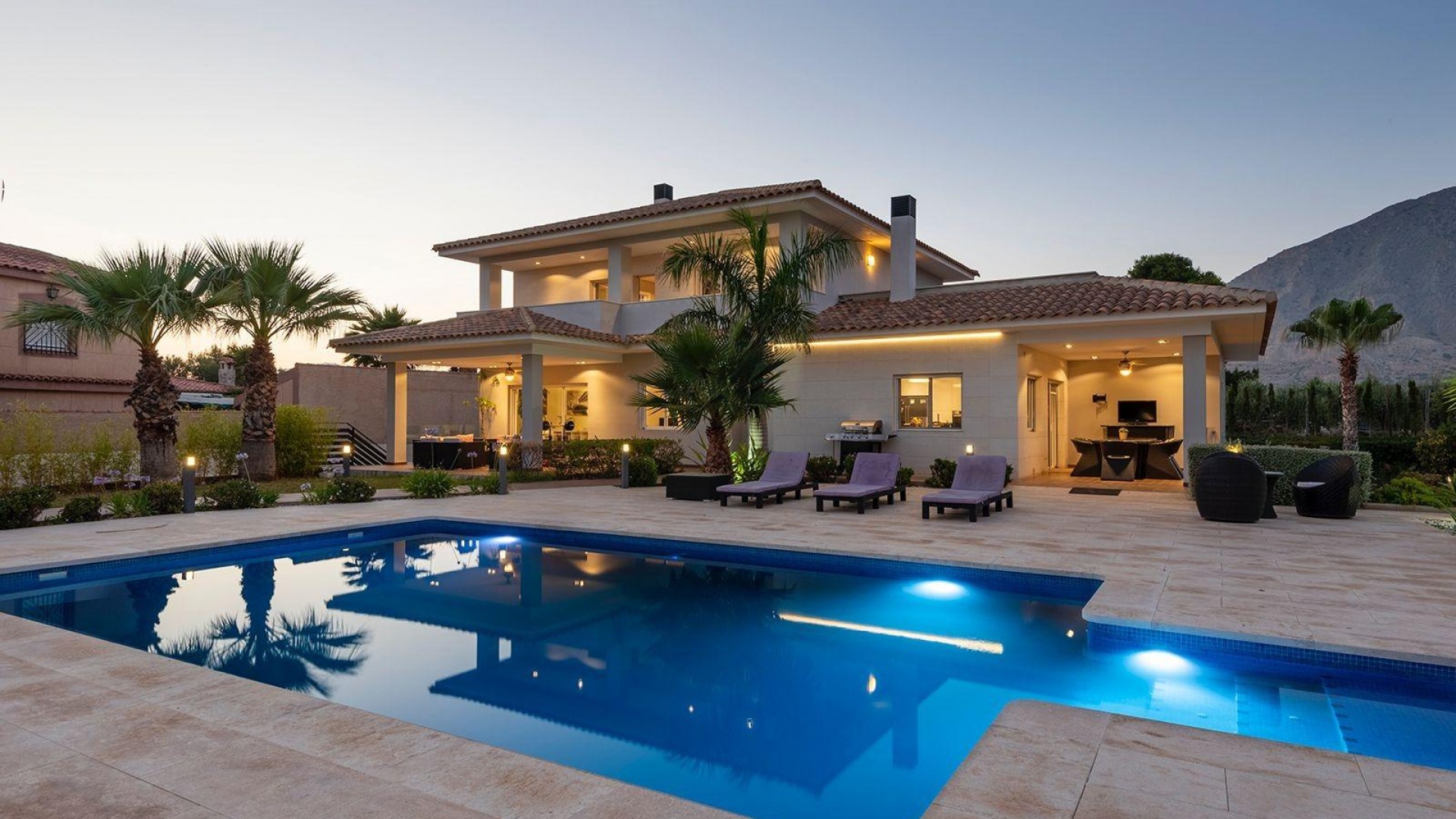 Resale - Freistehende Villa -
El Rebolledo