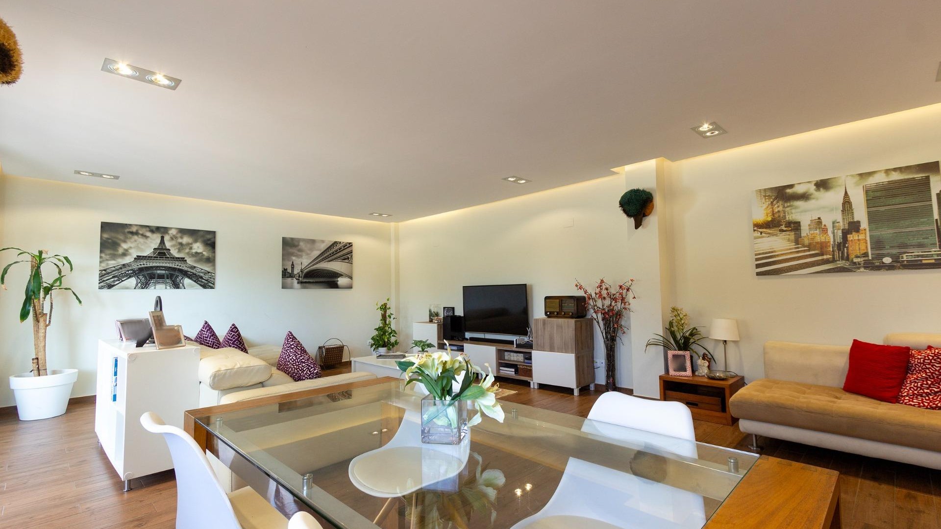 Resale - Freistehende Villa -
El Rebolledo