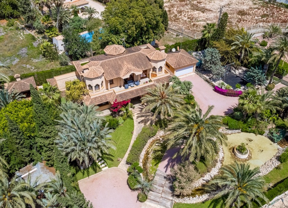 Resale - Freistehende Villa -
Elche - Elche/Elx