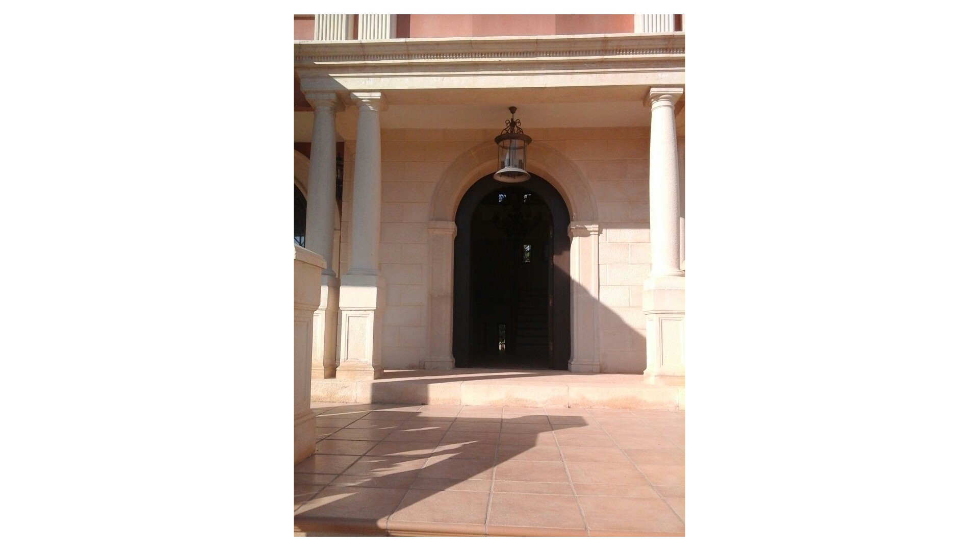 Resale - Freistehende Villa -
Elche