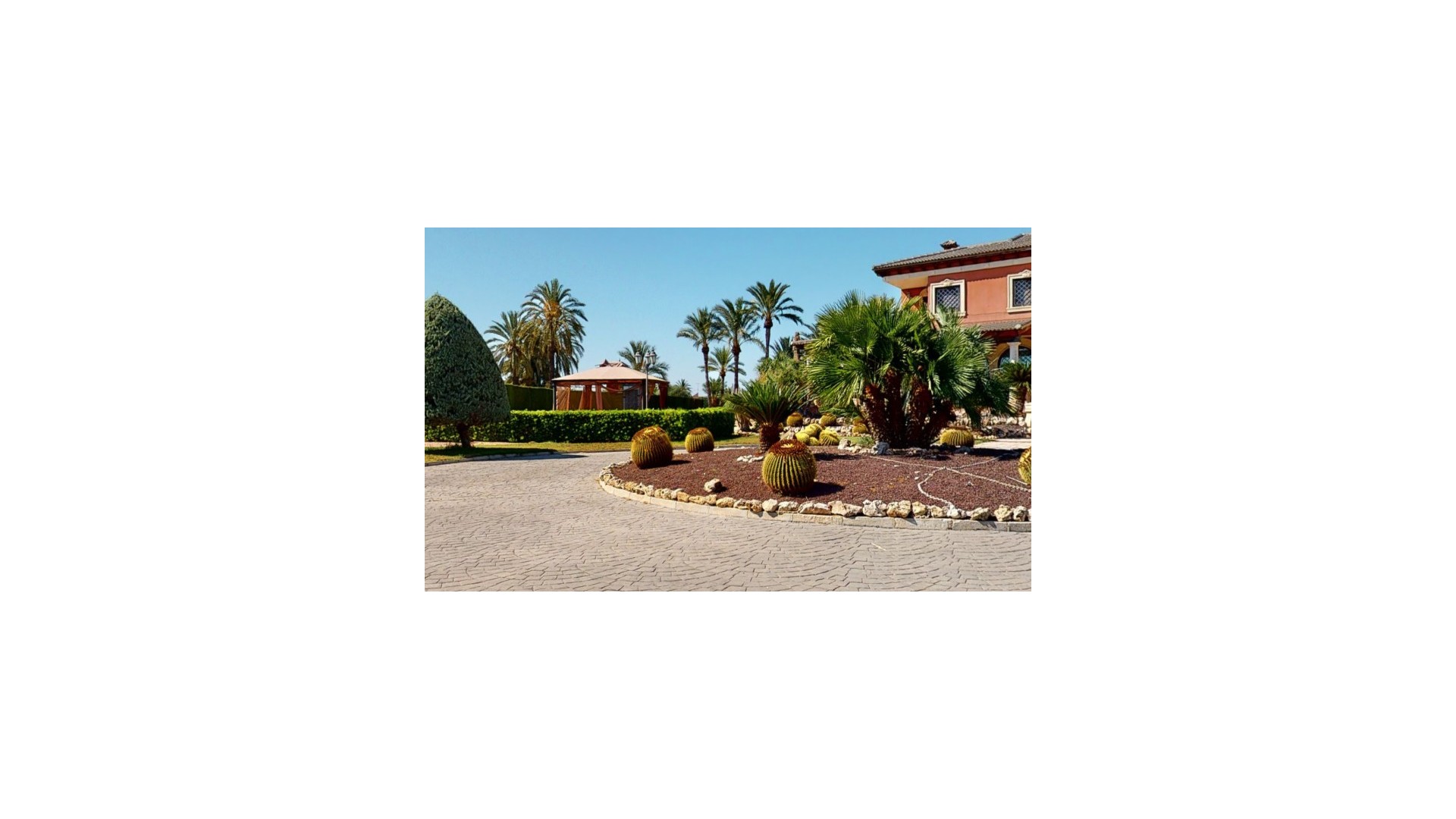 Resale - Freistehende Villa -
Elche