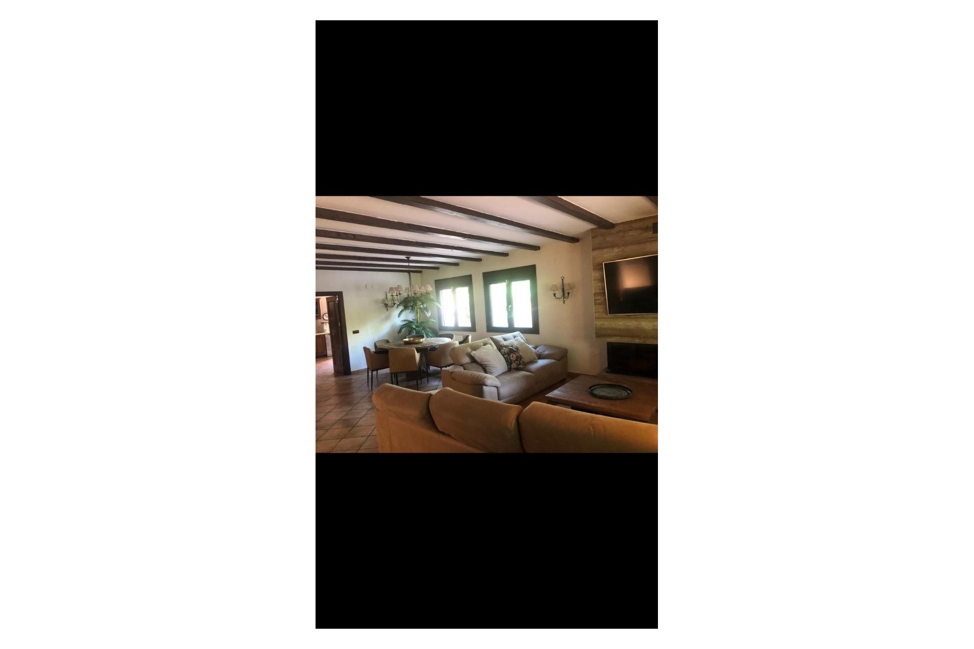 Resale - Freistehende Villa -
Elda - Inland