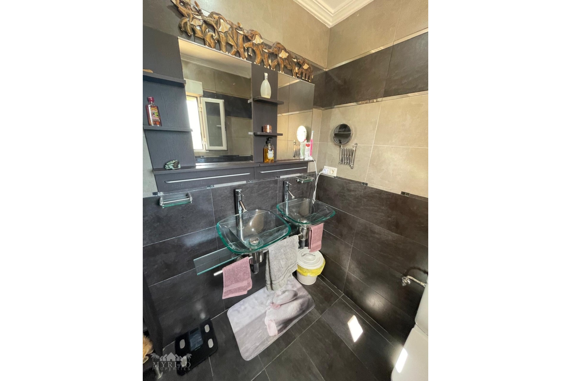 Resale - Freistehende Villa -
Encebras - Encebras Alicante